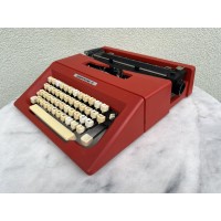 Rašomoji, spausdinimo mašinėlė nešiojama Silvertronic 25. 1960 m. Kaina 78