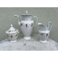 Porcelianinis antikvarinis trio ALPICO France: arbatinukas, kavinukas, cukrinė, indelis pienui,  grietinėlei. Kaina 107 už viską