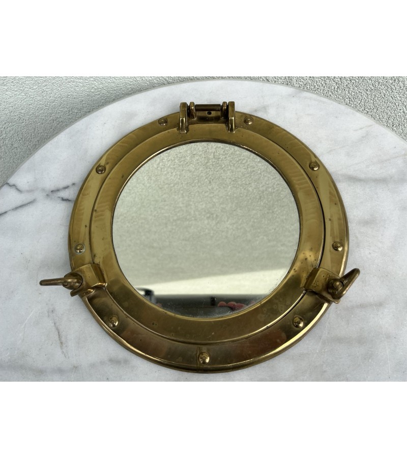 Laivo bronzinis iliuminatorius - veidrodis atidaromas, Svoris 1,4 kg. Kaina 87