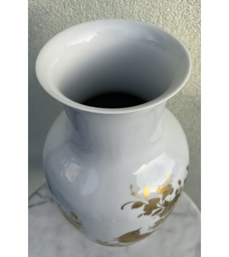 Vaza porcelianinė, didelė, vintažinė KAISER GERMANY, MELODIE DESIGN K. NOSSEK. 1970 m. Aukštis 58 cm. Kaina 228