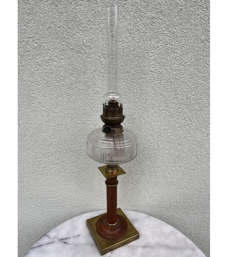 Žibalinė lempa antikvarinė, aukšta, veikianti. Kaina 143