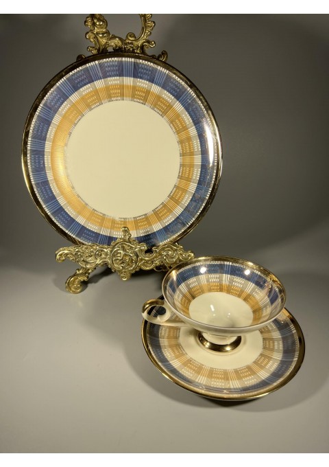 Puodelis su dviem lėkštutėmis porcelianiniai. Bareuther Waldsassen Bavaria. Talpa 130 ml. Kaina 23
