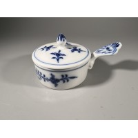 Indelis antikvarinis porcelianinis Meissen. Talpa 50 ml. Kaina 33