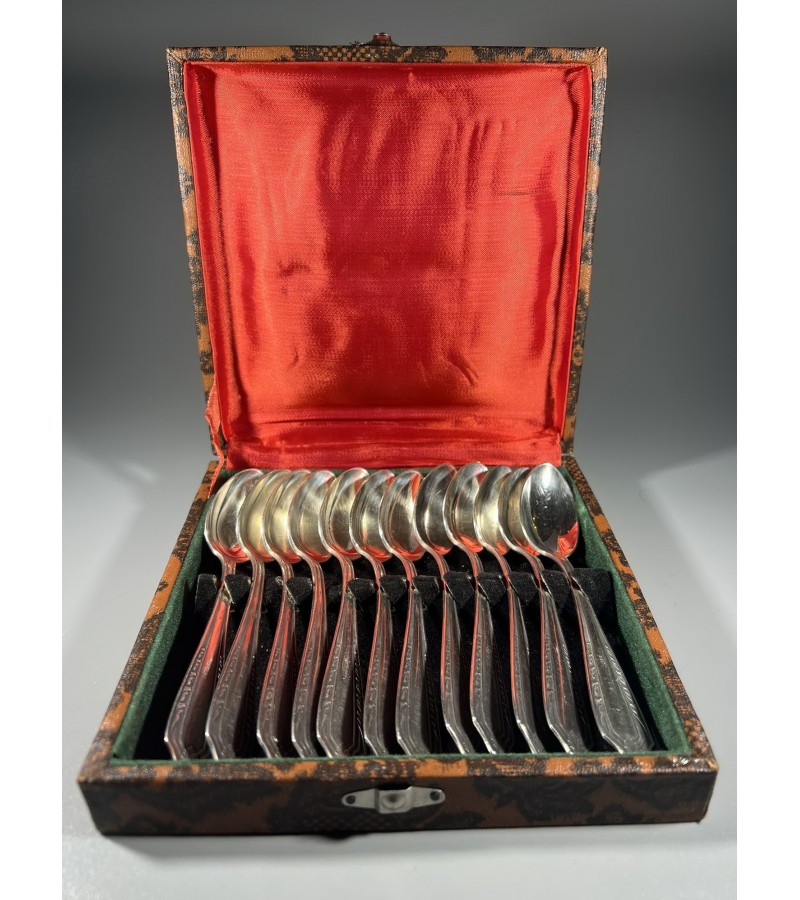 Šauksteliai sidabriniai 875 prabos, 12 vnt. Visų svoris 368 g. 1927-1954 m. Kaina 558