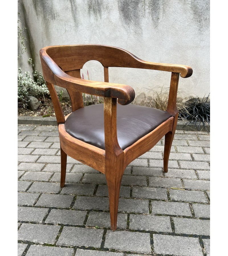 Krėslas, kėdė su porankiais Jugendstill stiliaus, medžio masyvo, odinis, antikvarinis, darbo kėdė. Tvirtas. Kaina 257