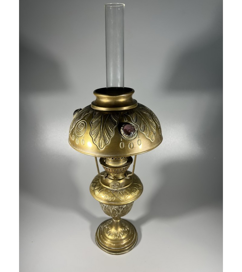 Žibalinė lempa Paryžietė antikvarinė. Prancūzija. Kaina 88