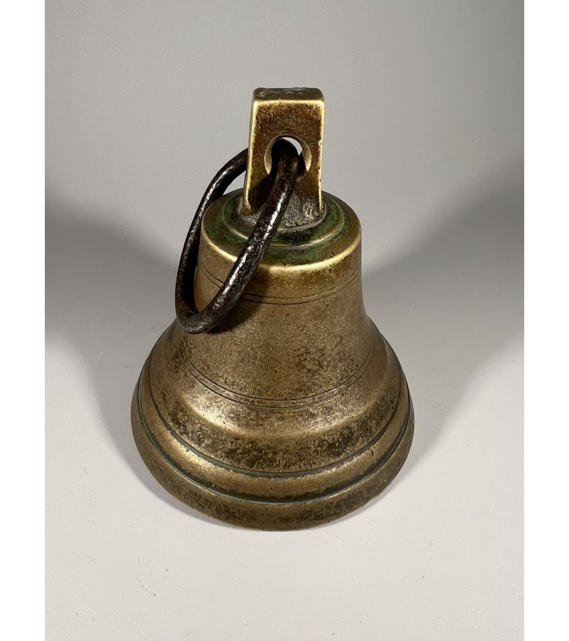 Varpas, varpelis bronzinis, antikvarinis. Svoris 650 g. Kaina 87
