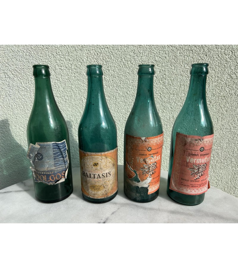 Buteliai vyno stikliniai tarybiniai, sovietinių laikų. 0,5 l. Kaina po 4