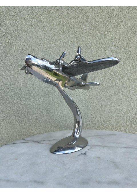 Statulėlė, stalo puošmena Lėktuvas aliuminis, Art Deco stiliaus. Kaina 93
