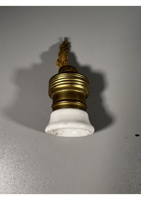 Lempučių lizdas, patronas mažesnis standartinis antikvarinis, tarpukario laikų. Kaina 23