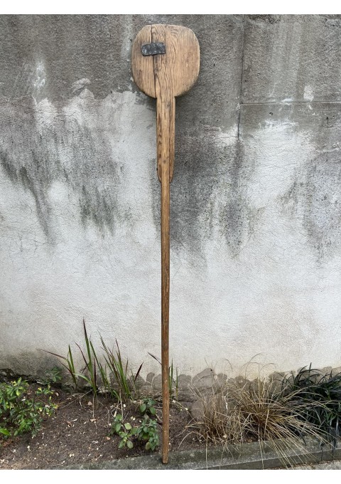 Ližė kaimiška, autentiška, antikvarinė. Ilgis 170 cm. Kaina 43