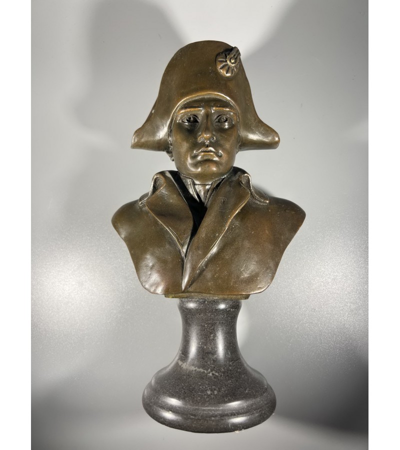 Skulptūra, statulėlė, biustas Napoleon. L Art Bronze Qualite France. A. Canova. Reprodukcija pagaminta 1965 m. Svoris 2 kg. Kaina 218