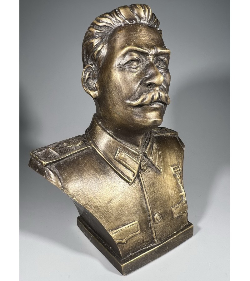 Biustas Stalino bronzinis. Svoris 2 kg. Kaina 178