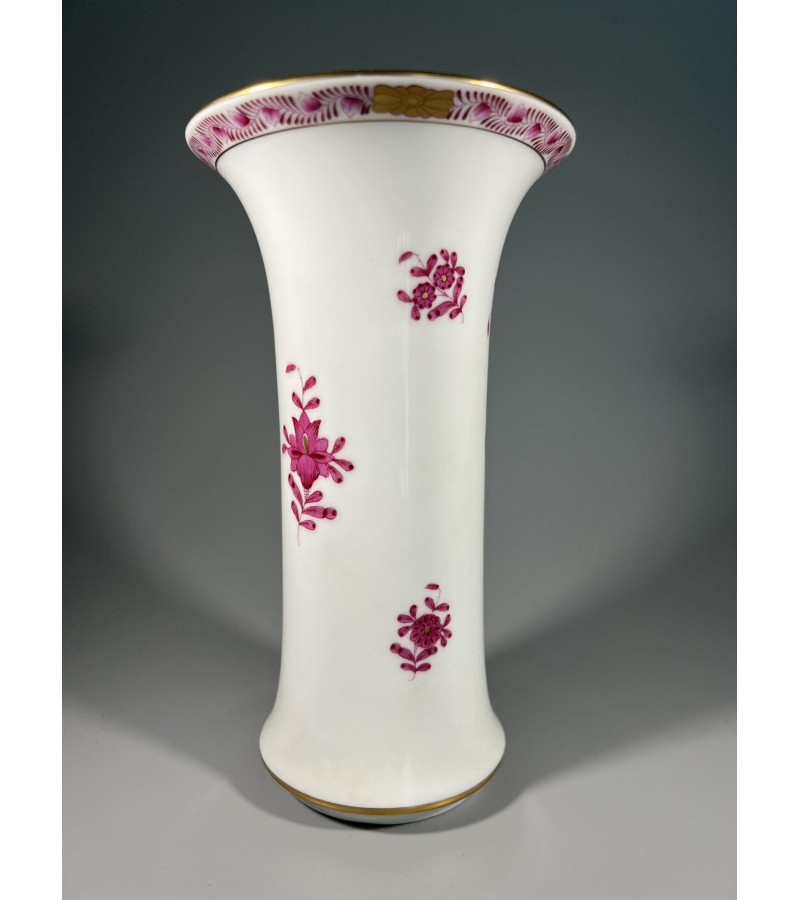Herend porcelianinė vaza. Herend, Raspberry Chinese Bouquet Apponyi Vase, Handpainted Porcelain. Kaina 87