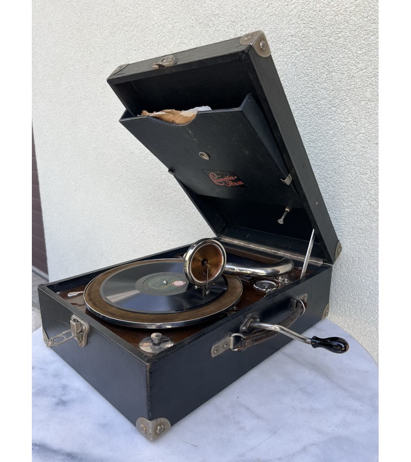 Gramofonas Cremona Rex, patefonas antikvarinis, tarpukario laikų, mechaninis, prisukamas. Veikiantis. Kaina 208