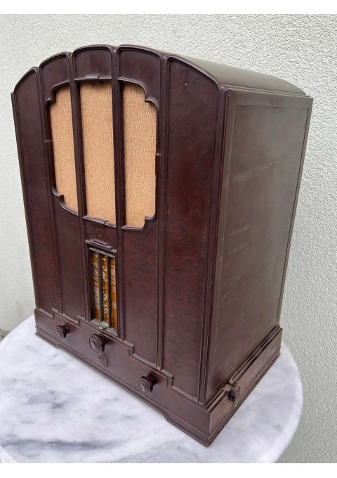 Radija Telefunken 650 WL, Art Deco stiliaus, bakelitiniu korpusu, antikvarinė, tarpukario laikų, 1932 m. Skalėje Wilno, Kowno. Kaina 428