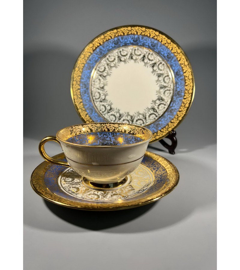 Puodelis su 2 lėkštutėmis porcelianinis JOHANN HAVILAND BAVARIA GERMANY FORTH DEKORIERT ECHT GOLD. Puodelio talpa 180 ml. Kaina 38