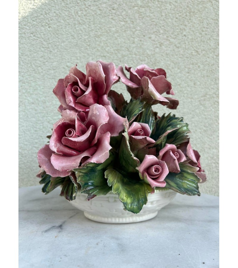 Gėlių, rožių puokštė porcelianinė, vintažinė. Italija. Kaina 38