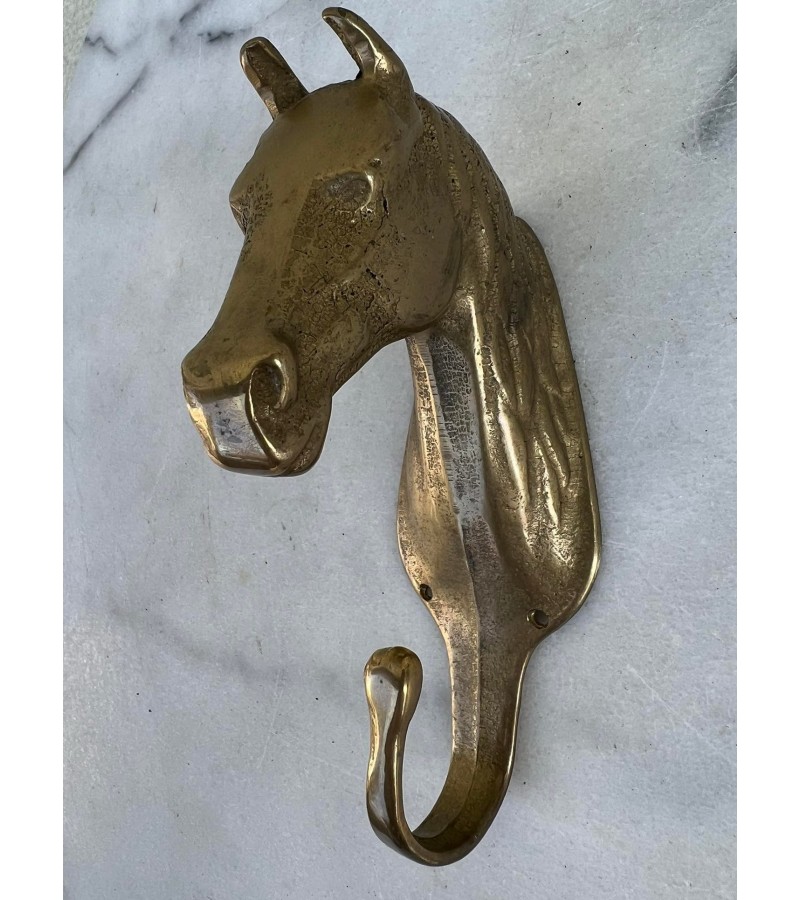 Kabyklos matinės bronzos, bronzinės arkliuko, žirgo galvos. 3 vnt. Kaina po 33