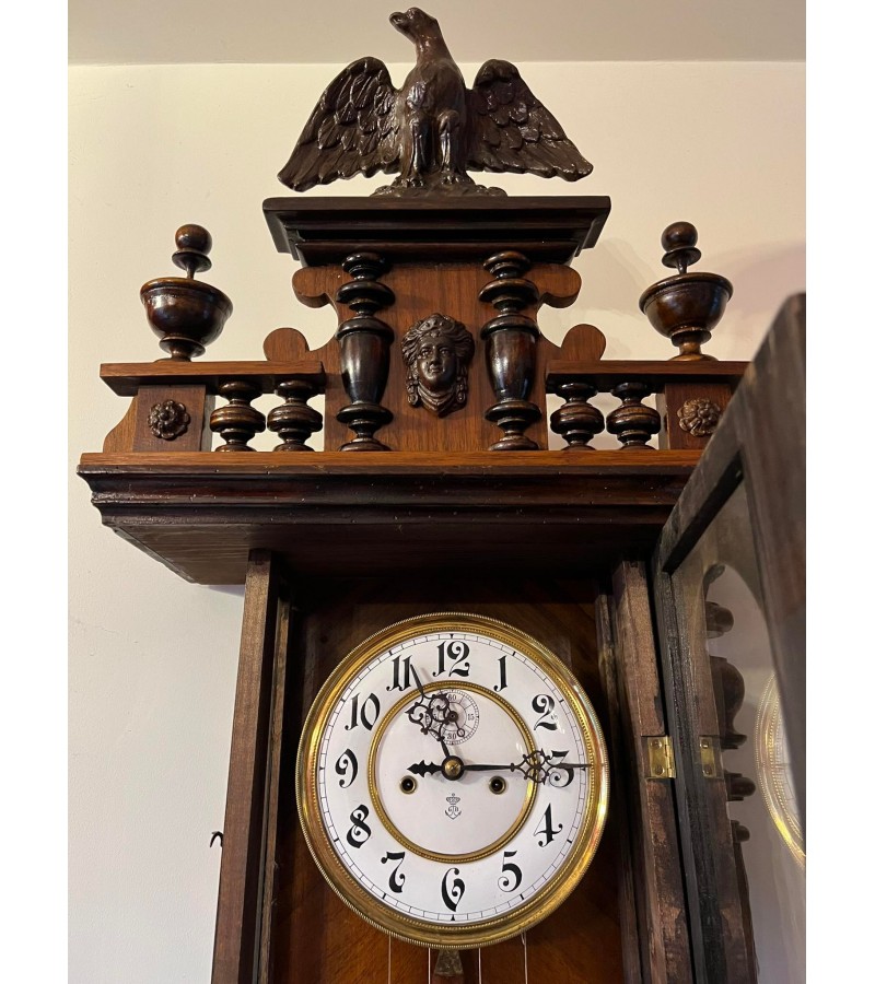 Laikrodis antikvarinis GUSTAV BECKER su 2 svarmenimis. Aukštis 135 cm. Veikiantis. Kaina 438