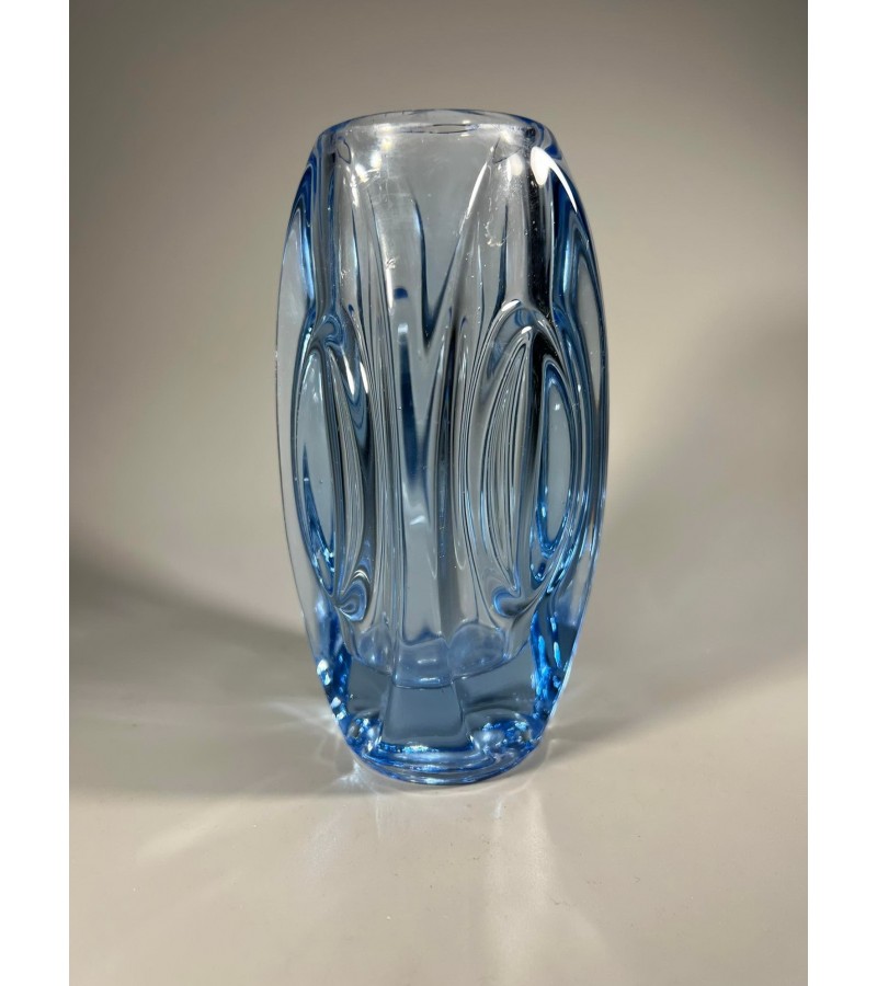 Vazelė, vaza mėlyno, presuoto stiklo, skandinaviška. Kaina 32