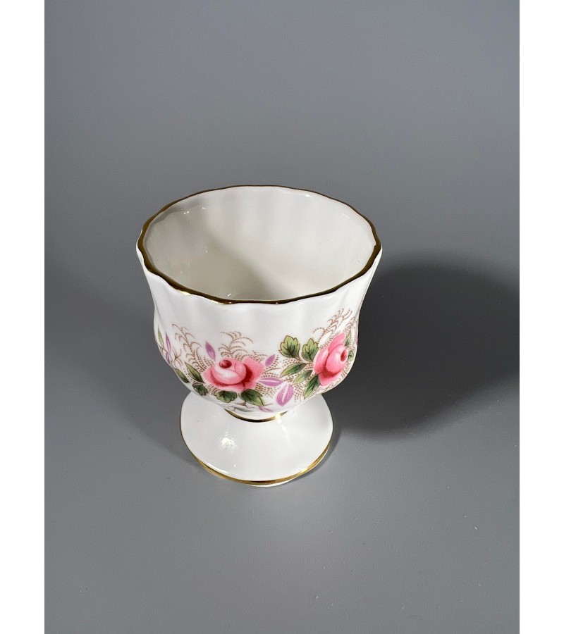 Indas, dėklas porcelianinis kiaušiniams, druskinė ar pan. Levander Rose. Royal Albert. Made in England. Kaina 13