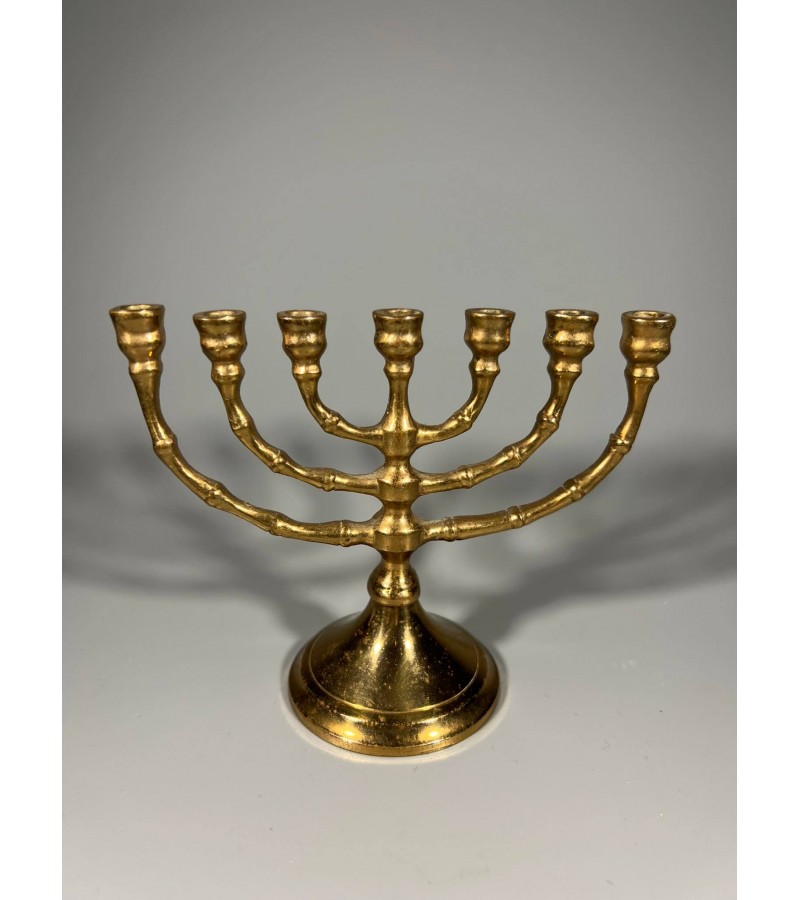 Menora, žvakidė bronzinė mini, nedidelė. Svoris 150 g. Kaina 28