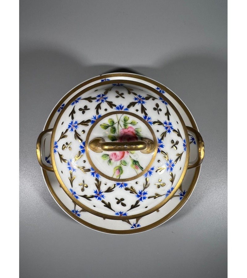 Indas su dangčiu bei lėkštute porcelianinis, antikvarinis, tapytas, auksuotas LIMOGES FRANCE. Kaina 73