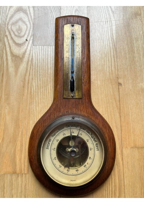 Barometras, termometras antikvarinis, medinis, ąžuoliniu korpusu. Veikiantis. Kaina 48