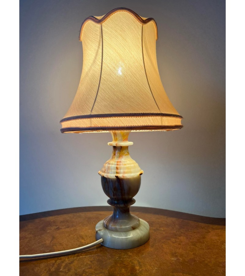 Šviestuvas stalinis, naktinė lempa su oniksu, vintažinė. Aukštis 36 cm. Kaina 43