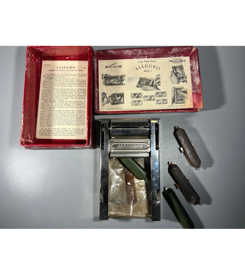 Galastuvas skutimosi peiliukų dėžutėje su aprašymu, antikvarinis. ALLEGRO Model L. Šveicarija. 1920-1930 m. Kaina 68