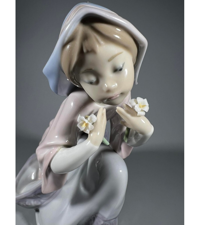 Statulėlė porcelianinė LLADRO Hand Made in Spain. Kaina 53