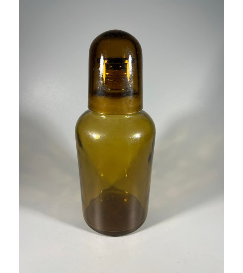 Butelis antikvarinis medicininis, vaistinės, vaistų su sandariu kamščiu ir taurele. Kaina 38