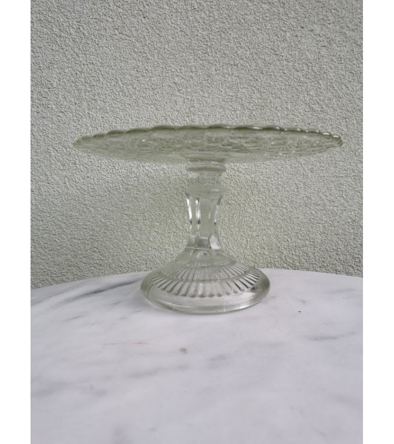 Tortinė stiklinė, sūrio serviravimo lėkštė, antikvarinė. Skersmuo 26 cm. Kaina 33