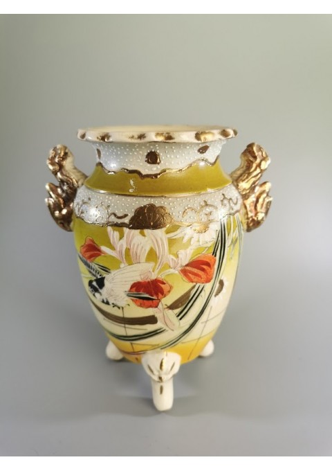 Vaza antikvarinė, porcelianinė, japoniška. Kaina 48