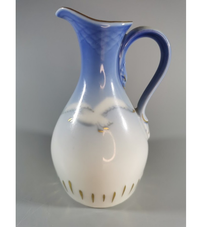 Ąsotėlis, vazelė porcelianinė Bing & Grondahl Copanhagen porcelain porcelain. Kaina 8