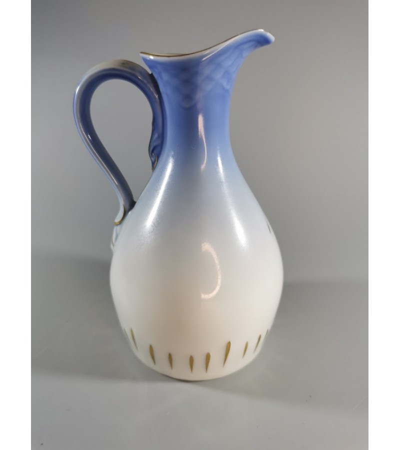 Ąsotėlis, vazelė porcelianinė Bing & Grondahl Copanhagen porcelain. Kaina 8