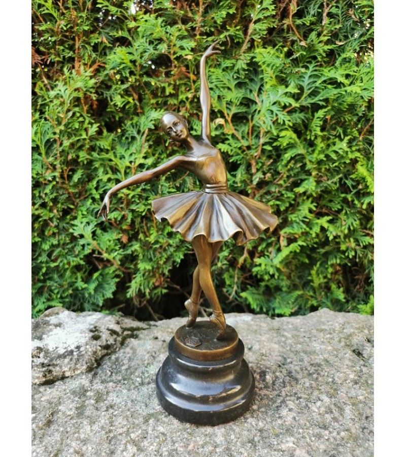 Balerinos statulėlė, figūrėlė. Bronze Garanti, J.B. Déposée, Paris. 1910 m. Milo statulos replika. Bronza, marmuras. REZERVUOTA