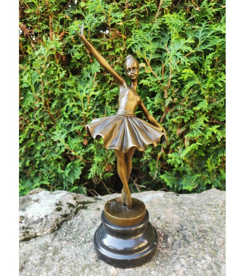 Balerinos statulėlė, figūrėlė. Bronze Garanti, J.B. Déposée, Paris. 1910 m. Milo statulos replika. Bronza, marmuras. Kaina 173