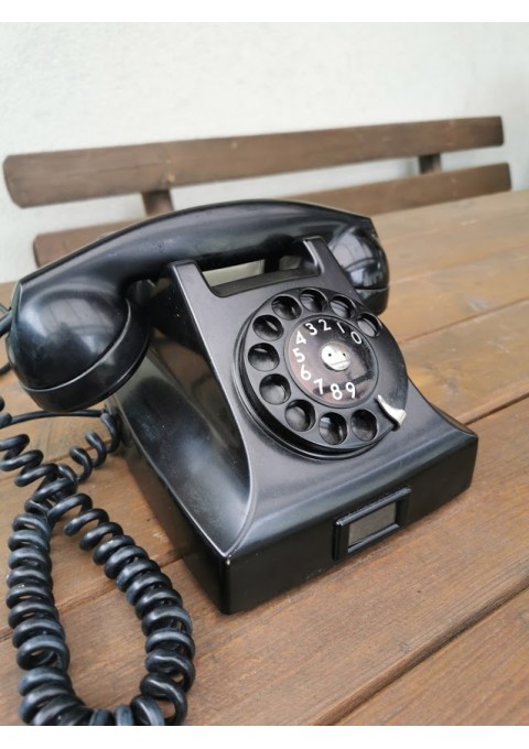 Telefonas Ericsson antikvarinis, bakelitinis. Kaina 87