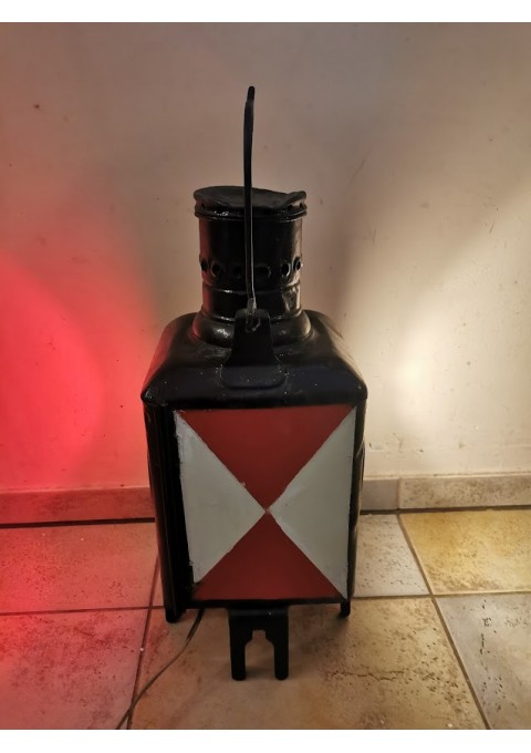 Žibintas, signalinė lempa geležinkeliečių elektrifikuotas Osmeka Osnabruch. Vokietija. Veikiantis, 220 V. Kaina 68