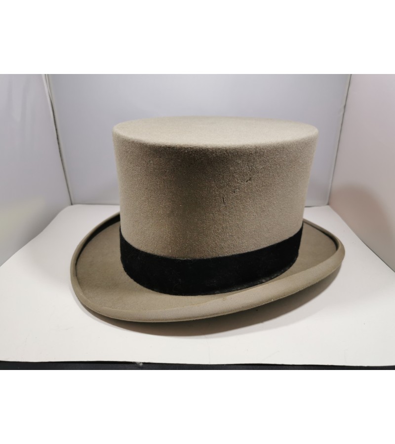Cilindras-skrybėlė antikvarinė, angliška. Kaina 73