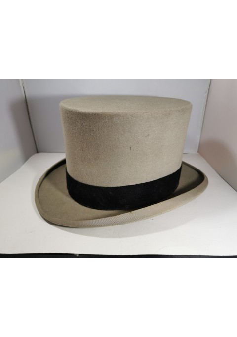 Cilindras-skrybėlė antikvarinė, angliška. Kaina 73