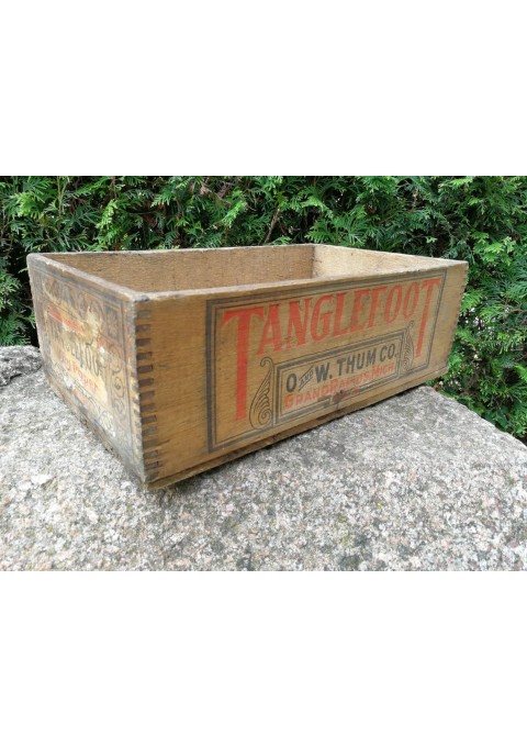 Dėžė medinė, antikvarinė, apie 1910 m. Kaina 21