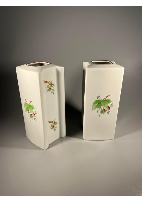 Vazos porcelianinės Art Deco stiliaus Herend Hungary. Aukštis 16 cm. Kaina 73 už abi.