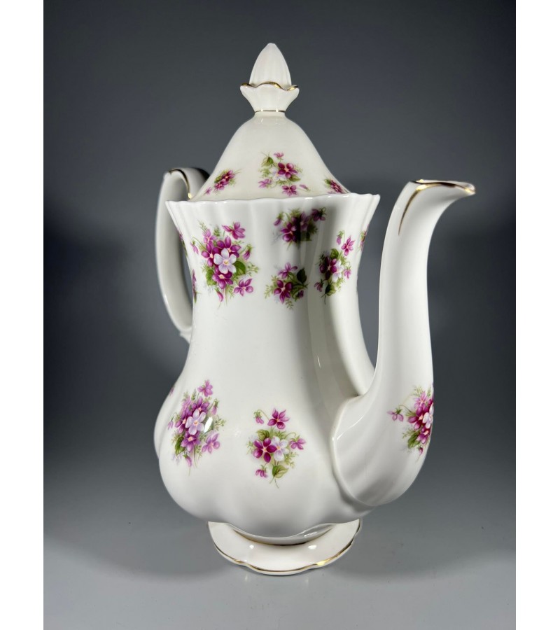 Arbatinis, kavinukas porcelianinis Royal Albert, Bone China, England, SWEET VIOLETS. Kaina 36