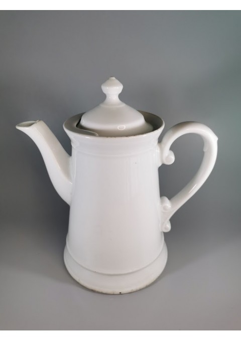 Arbatinukas, kavinukas porcelianinis, stilingas, vokiškas FELDA RHON. Gamintas 1933 - 49 m. Kaina 46