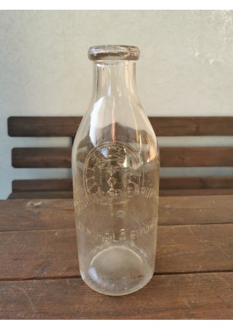 Butelis pienui Latvijas Piensaimnieku Centrālā Biedriba, antikvarinis, tarpukario laikų, latviškas. Talpa 1 l.  Kaina 48