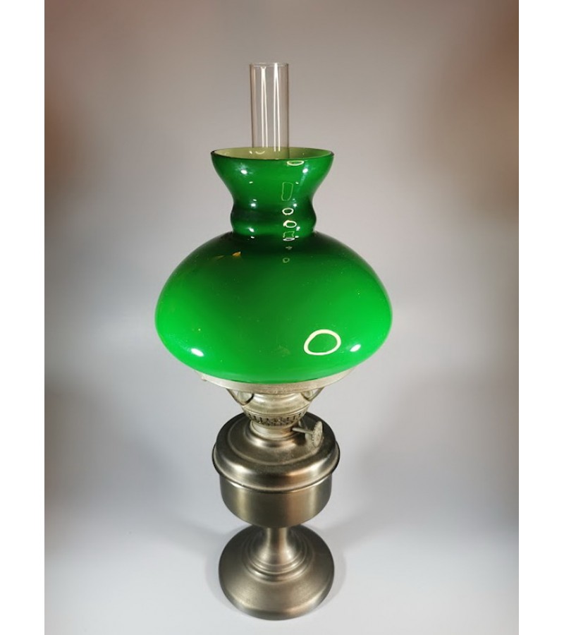 Žibalinė lempa žaliu gaubtu antikvarinė. Kaina 83