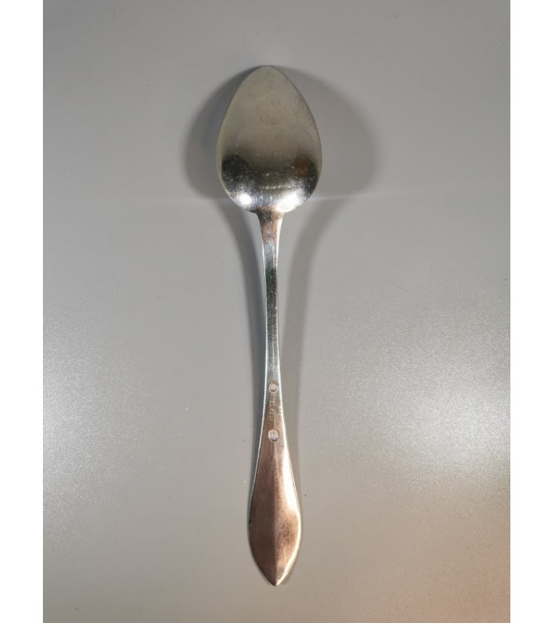 Šaukštas sidabrinis, antikvarinis. Danija. Svoris 42 g.  Praba 830 (3 bokštai). 1920 m. Ilgis 21 cm. Kaina 46